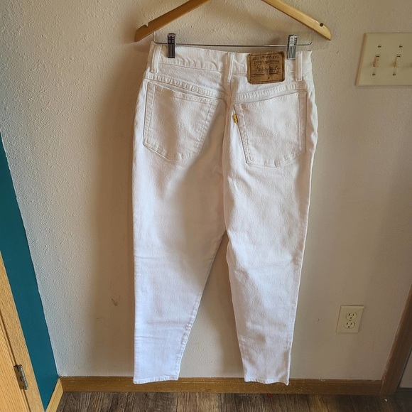 Vintage Levi’s High Waisted Jeans 28 - Picture 3 of 5